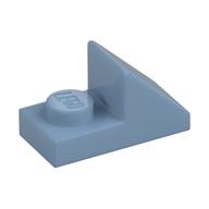 Petite pente opaque bleu gris à 45 degrés avec évidement, référence Rebrickable 15672, Sand Blue RB 379, élément LEGO 6139519.