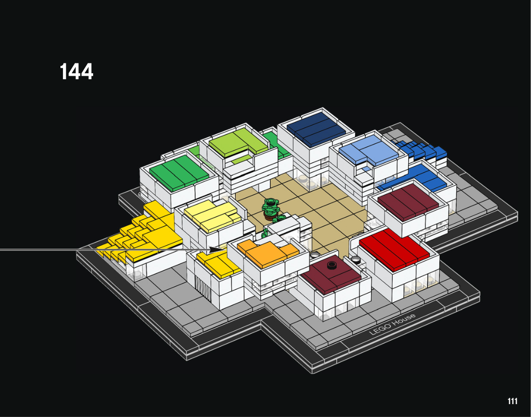 Notice LEGO House 6532389 page 111, étape 144 : volumes blancs coiffés de surfaces de différentes couleurs autour d’une place centrale encore ouverte, avant les derniers niveaux et le module supérieur.