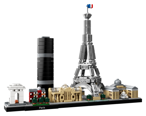 LEGO Paris 21044 : Arc de Triomphe blanc à gauche, petites façades et arbres, tour Montparnasse noire à bandes grises, Grand Palais beige à verrière transparente, tour Eiffel grise à drapeau tricolore et façade du Louvre avec petite pyramide transparente, sur un socle noir nommé Paris.