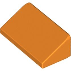 La petite pente orange : pièce BrickLink 85984, couleur orange, élément LEGO 6068996.