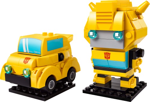 Modèle officiel LEGO 40804 : Robot et véhicule Bumblebee. Le jaune de Bumblebee réunit un robot au front imprimé et une petite voiture aux quatre pneus noirs.