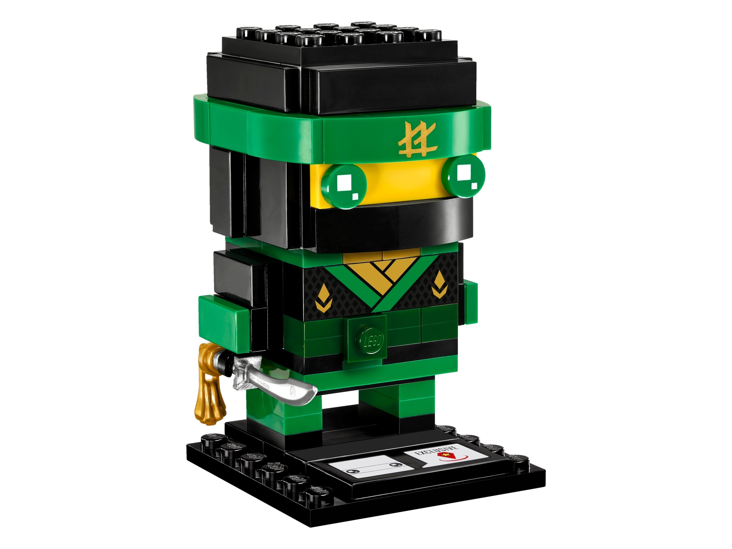 BrickHeadz vert et noir avec bandeau doré, yeux ronds verts, masque noir, tenue imprimée, sabre argenté et pampille dorée sur un socle noir.